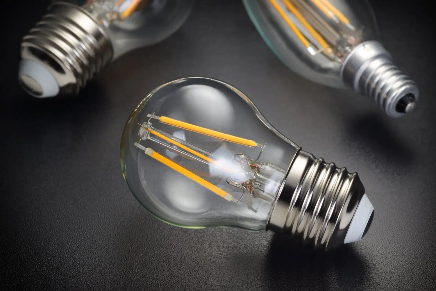 Dlaczego wymiana starych lamp na LED się opłaca